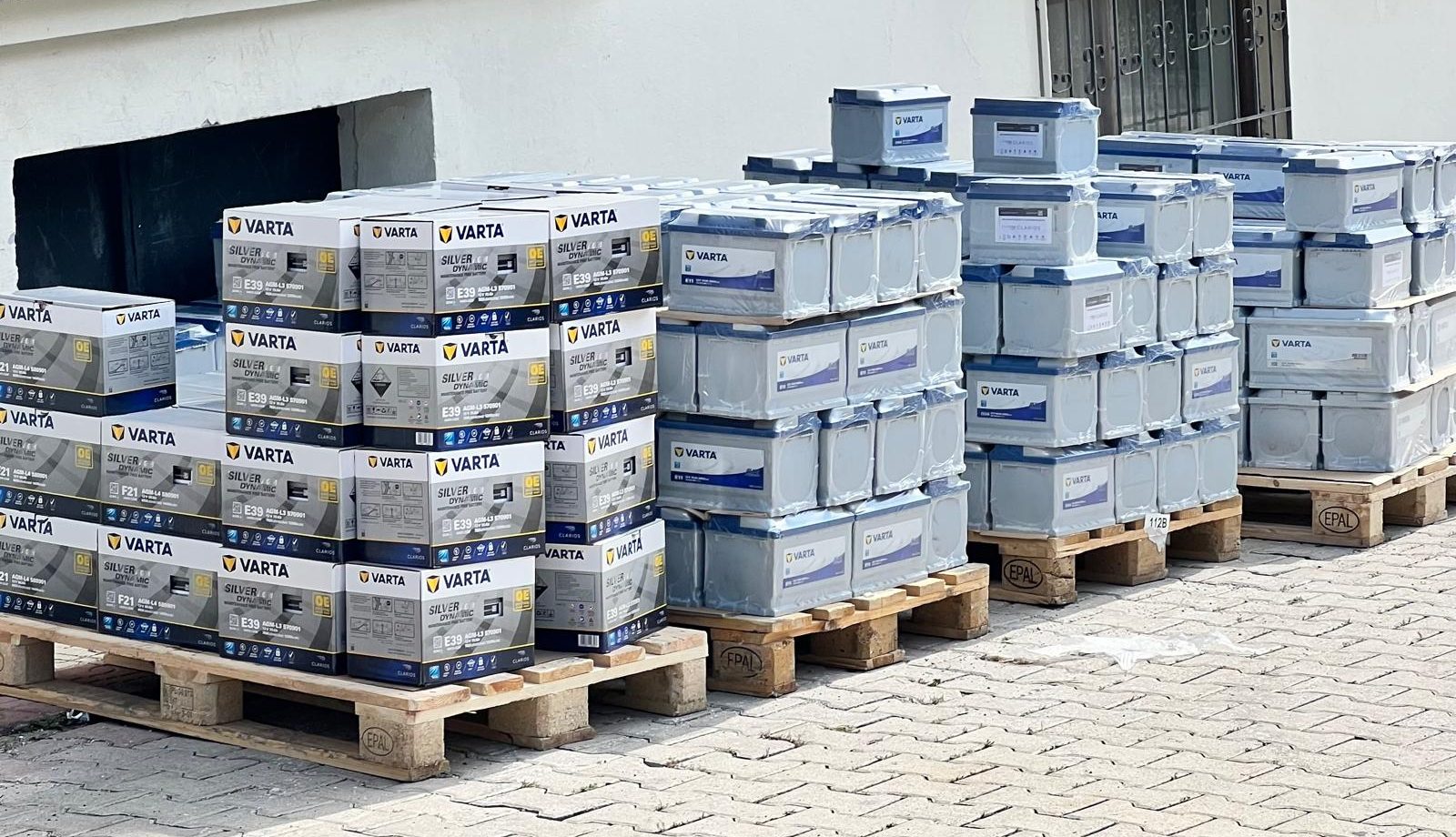 Jel ve AGM Aküler Arasındaki Farklar